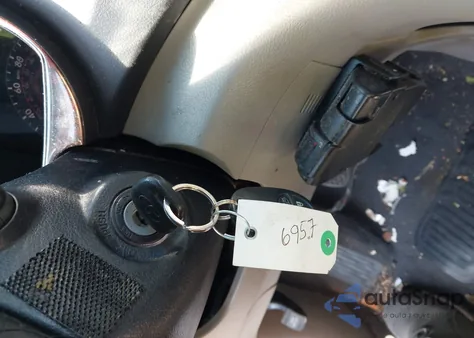 2011 Toyota Highlander Se V6 z USA, uszkodzony, nr VIN 5TDBK3EH6BS043597